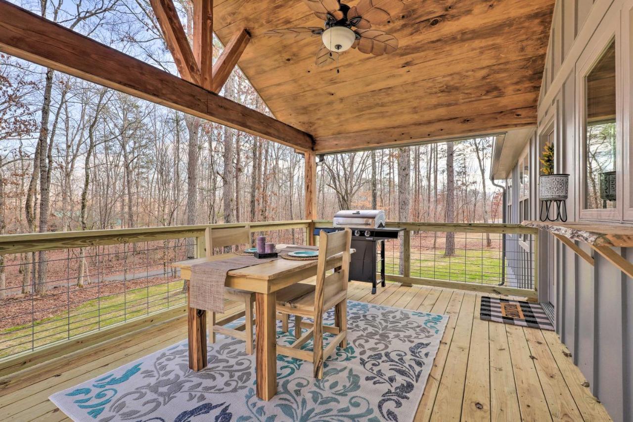 Vila Creek-View Getaway With Deck, Yard, And Fire Pit! Summerville Exteriér fotografie